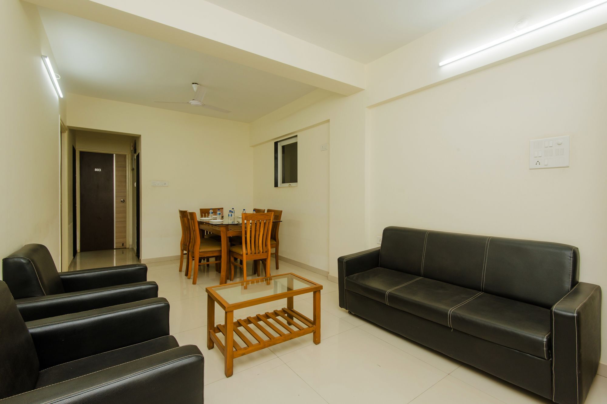 מומביי Oyo 11441 Hotel Blue Bells Residency מראה חיצוני תמונה