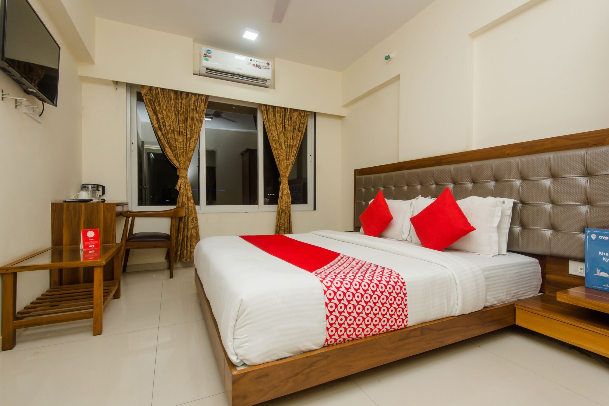 מומביי Oyo 11441 Hotel Blue Bells Residency מראה חיצוני תמונה