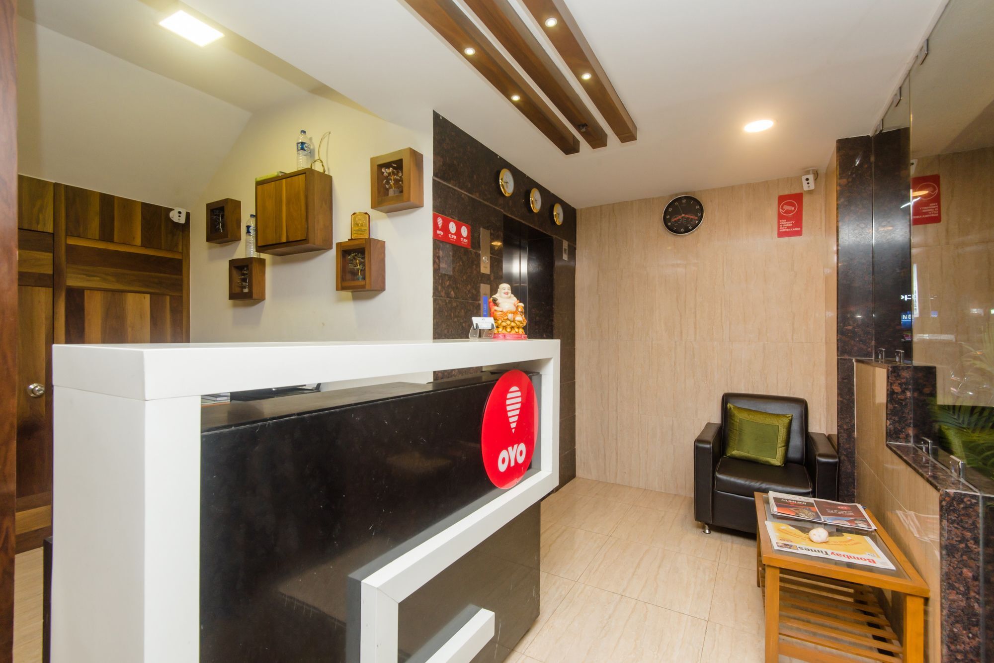 מומביי Oyo 11441 Hotel Blue Bells Residency מראה חיצוני תמונה